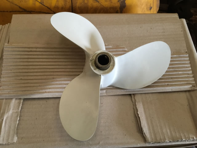 Boat Junkyard - Propellers For Sale